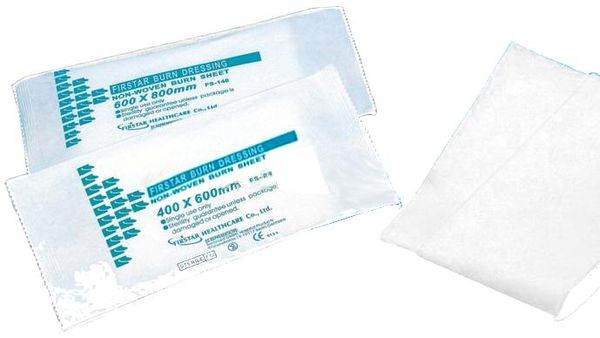TELO STERILE DI MEDICAZIONE E USTIONE IN TNT 40X60cm.