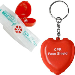 MASCHERA PORTACHIAVI CPR FACE SHIELD - FORMA CUORE - per bocca a bocca - col. rosso