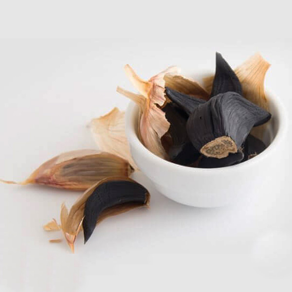 Aglio Nero di Voghiera – 3 bulbi circa 100 gr – Prodotto dalla fermentazione Naturale dell’Aglio di Voghiera D.O.P.