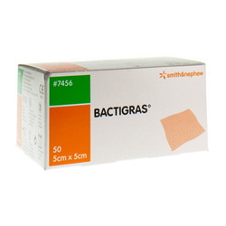 BACTIGRAS MEDICAZIONE STERILE ANTISETTICA DI GARZA GRASSA A BASSA ADERENZA CON CLOREXIDINA ACETATO ALLO 0,5%- 5x5cm - Conf.50 Buste