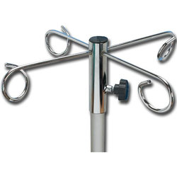SUPPORTO PER FLEBO A 4 GANCI in metallo