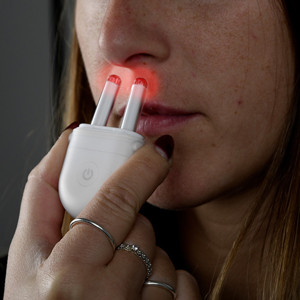 DISPOSITIVO DI FOTOTERAPIA PER RINITE ALLERGICA
